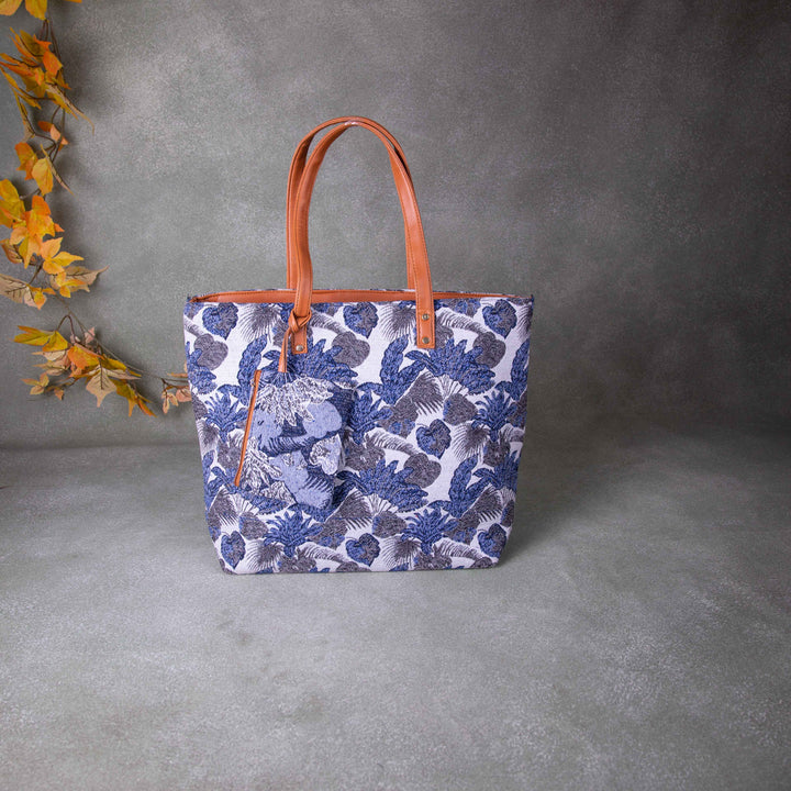 Little Xtra Water-ressistant Totes Blue and Grey Leaf Printed Design