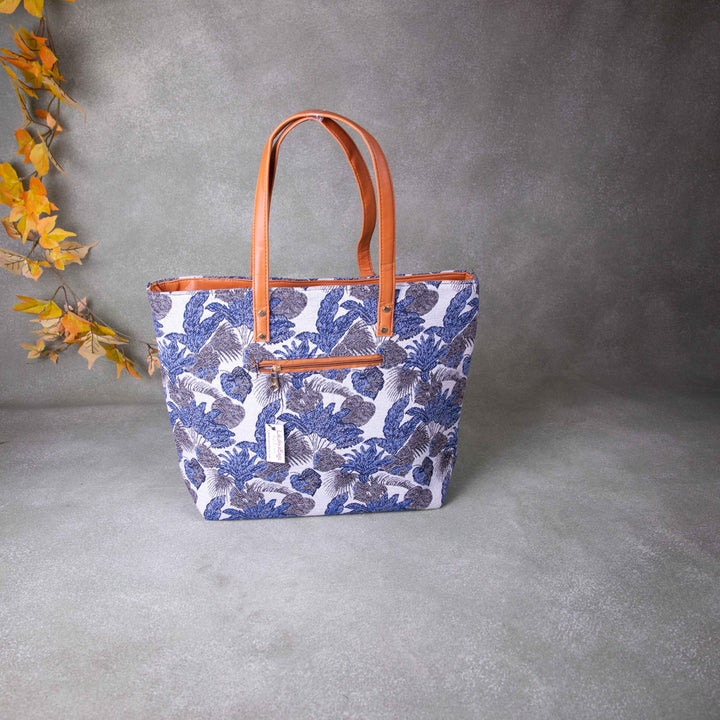 Little Xtra Water-ressistant Totes Blue and Grey Leaf Printed Design