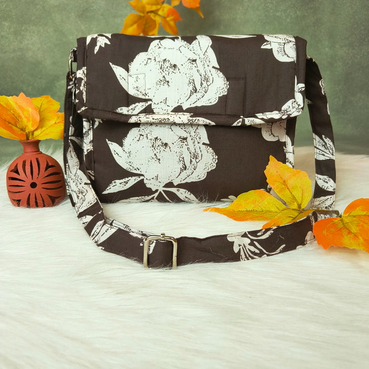Multizipper Sling 4 Zip brown with white flower print