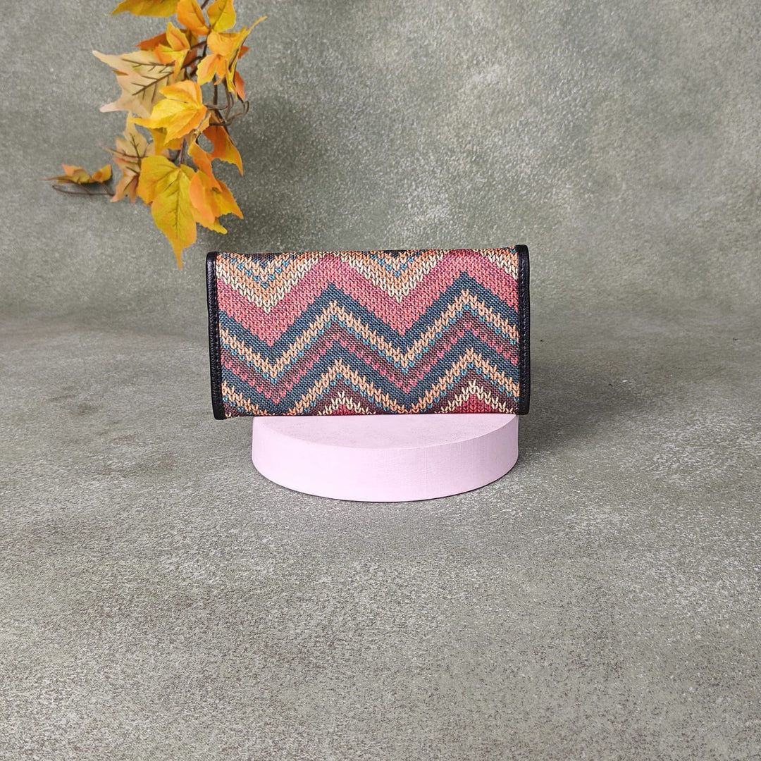 Office Wallet Chevron Prints Design