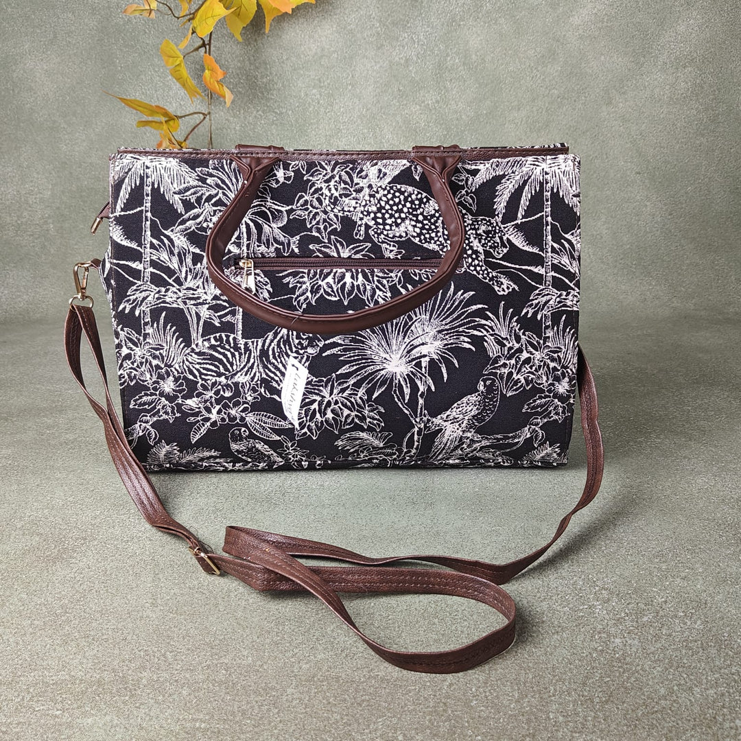 Chic Laptop Totes White Floral Prints Design