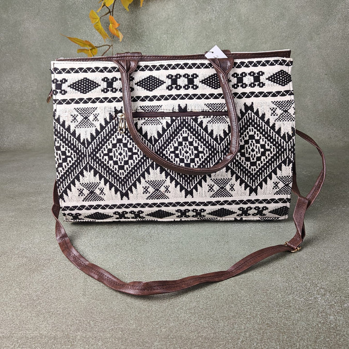 Chic Laptop Totes Ogee Prints Design