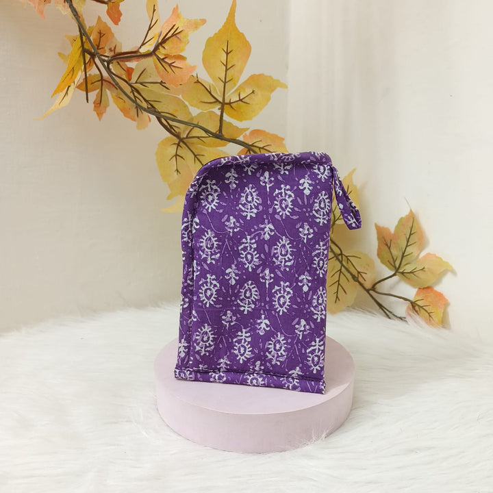 Day Purse Lavender with Whit Floral Prints.