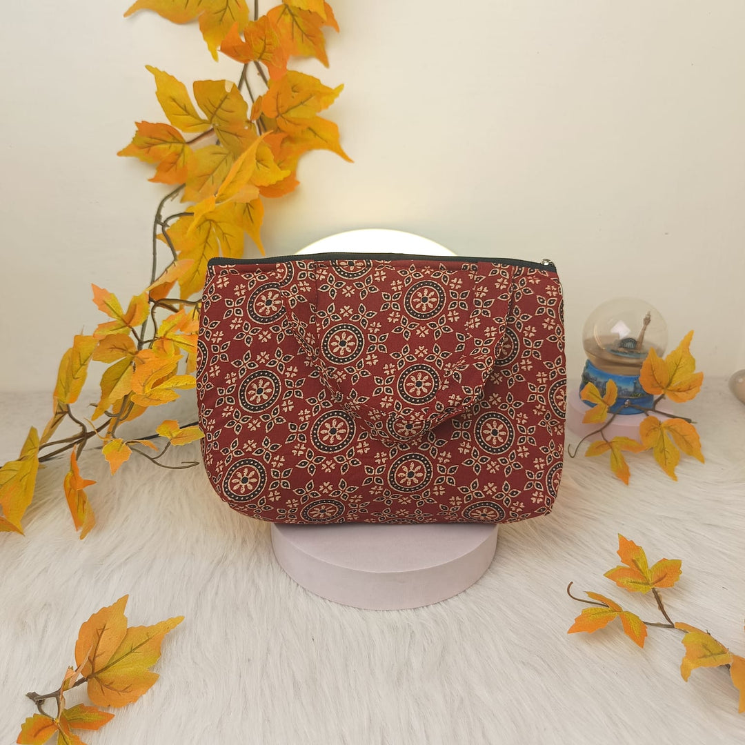 Bristlefront everyday handy Maroon With Botanical Flower Design