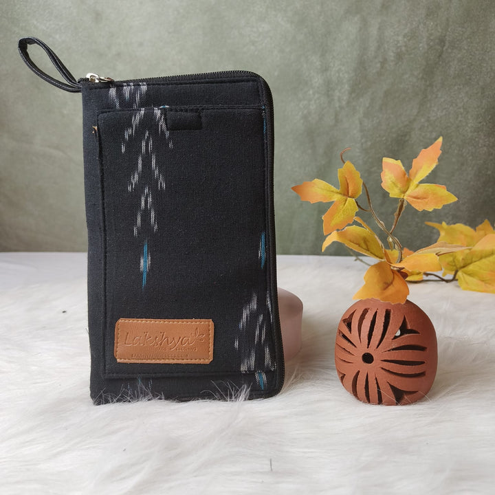 Utility Wallets Deep Black Ikat