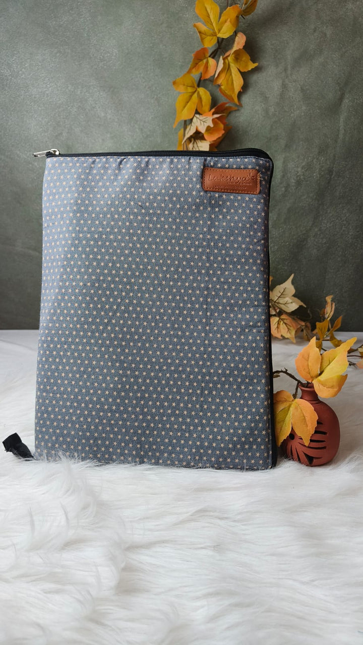 Lap and Doc Station Grey Star Print
