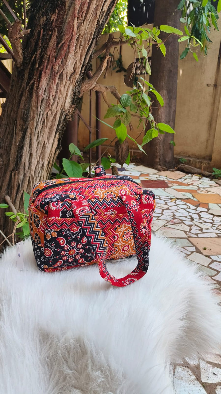 Water Proof Mini Lunch Bag Maroon Moghul Print
