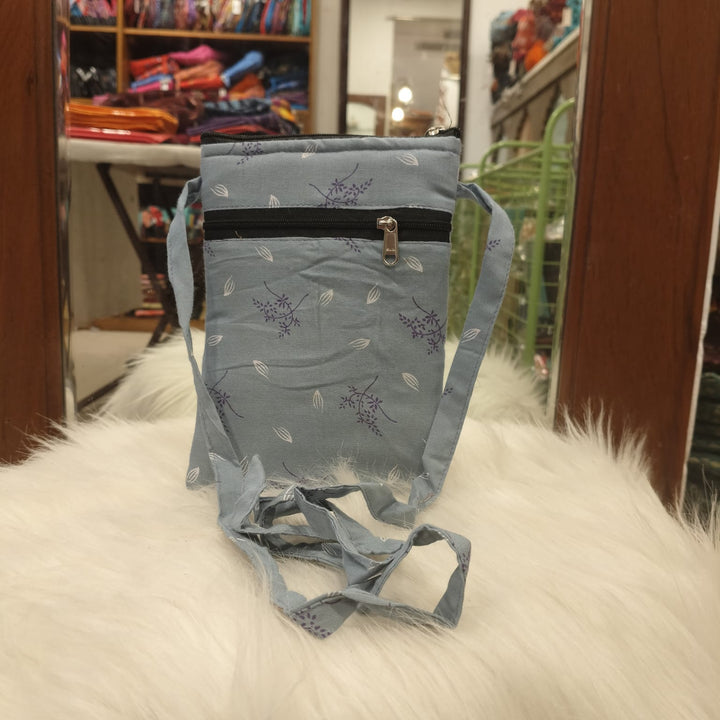 Daily Sling light blue With leaf print
